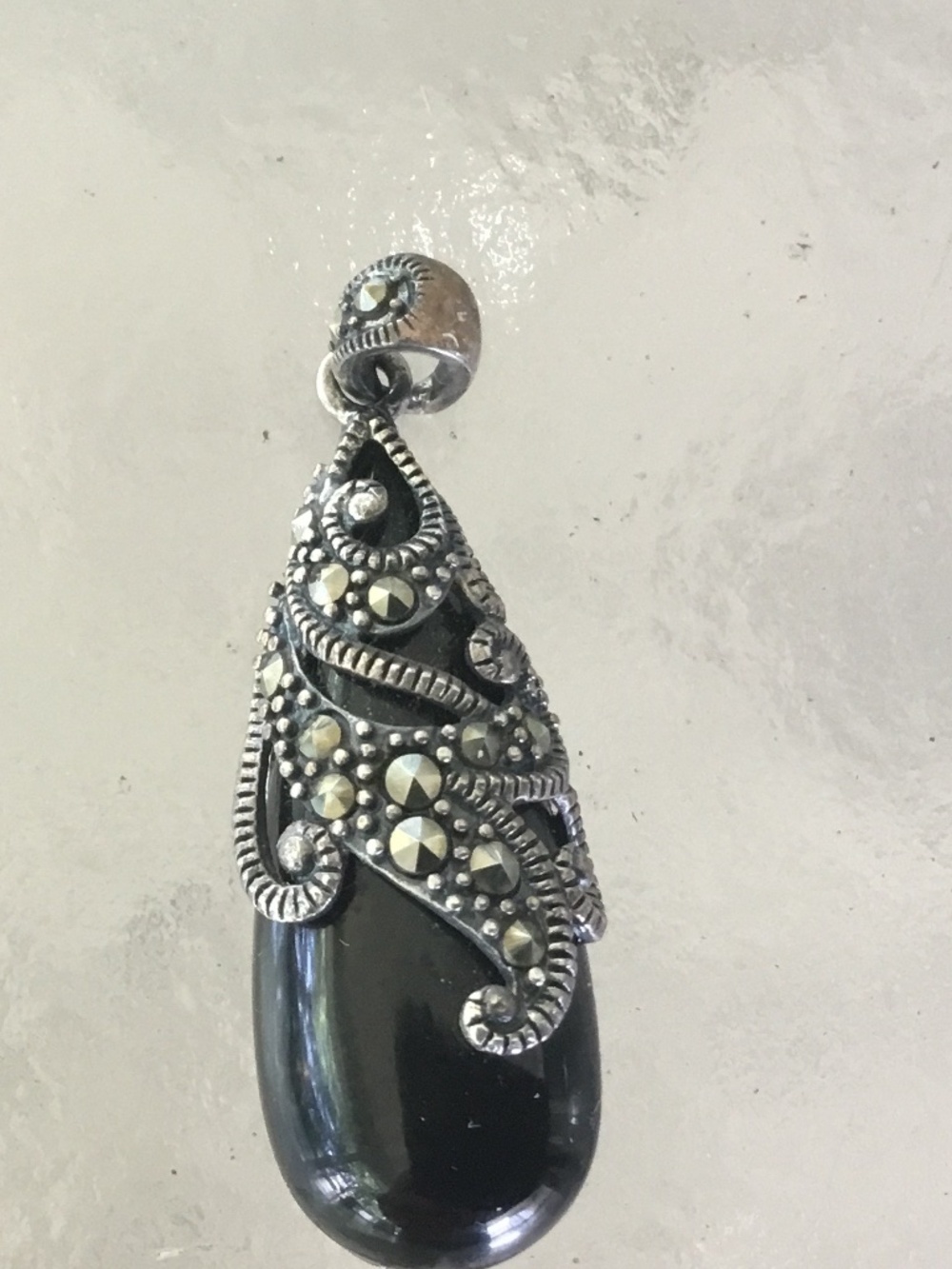 Vintage 1970’s Marcasite black onyx silver  filagree 925 pendant Thailand